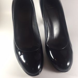 Stuart Weitzman black patent leather pump